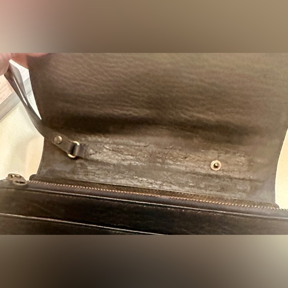 Burberrys black wristlet, clutch. Leather. Amazing vintage piece. Note pics. - Picture 9 of 16